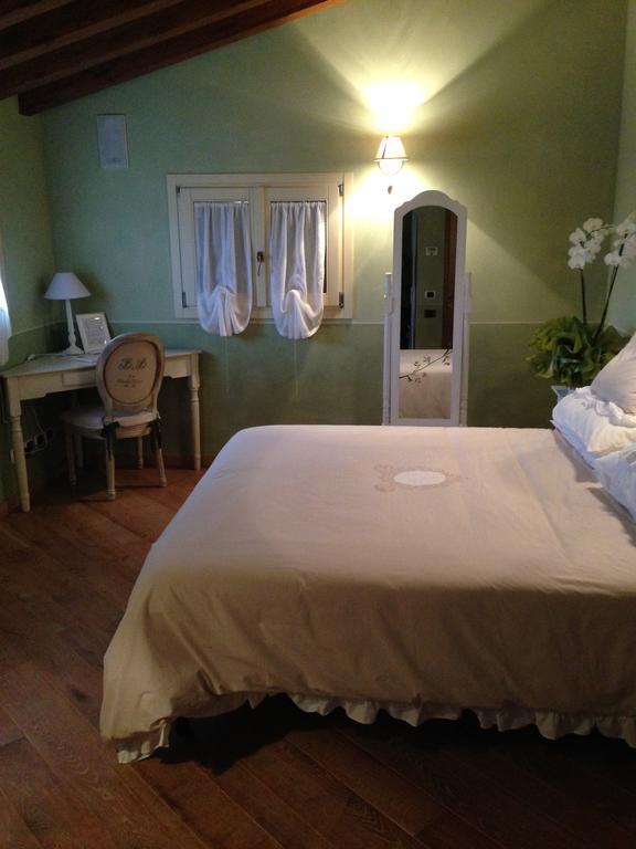 La Vedetta Bed And Breakfast Castelvetro di Modena Rom bilde