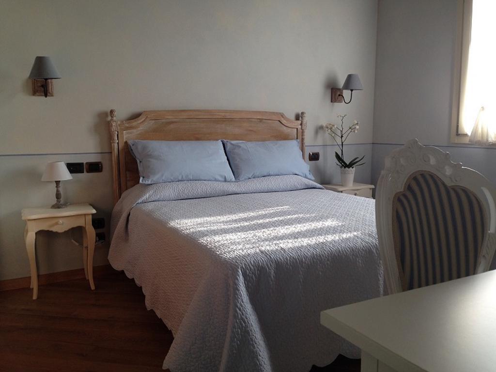 La Vedetta Bed And Breakfast Castelvetro di Modena Rom bilde